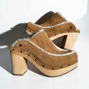 UGG Aubriana Clogs Womens 8 Chestnut Suede Shearling Platform Heels Boho